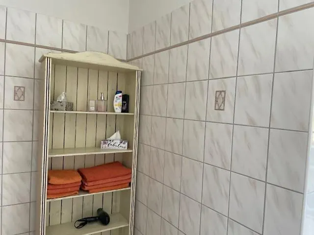 Rittergut Zu Groitzsch Muldenstrasse 1 شقة