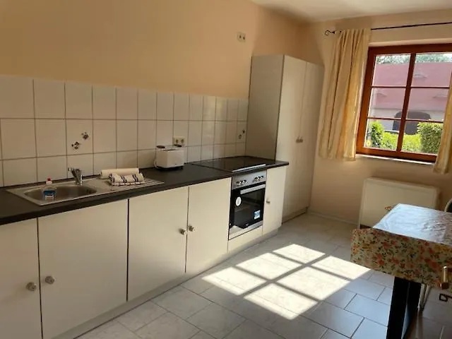 Rittergut Zu Groitzsch Muldenstrasse 1 * Jesewitz